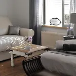 La Bastide Du Bonheur Et Tables D'hotes 3*