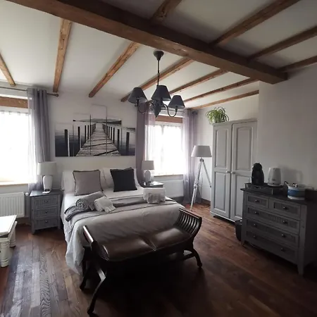 La Bastide Du Bonheur Et Tables D'hotes Bed and breakfast Ger (Manche)