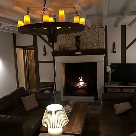 La Bastide Du Bonheur Et Tables D'hôtes 3* Ger (Manche)