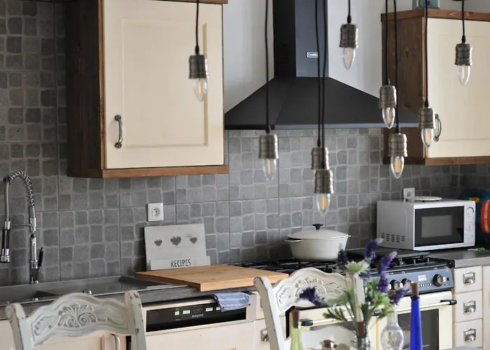 Bed & Breakfast La Bastide Du Bonheur Et Tables D'hotes