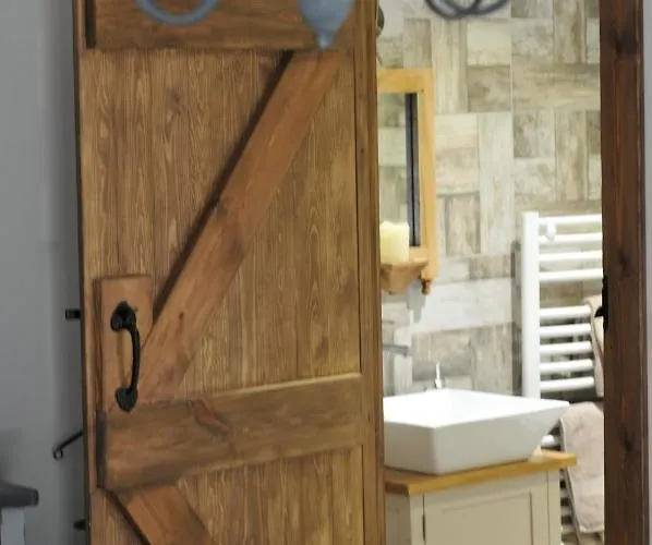 Bed & Breakfast La Bastide Du Bonheur Et Tables D'hotes 3*