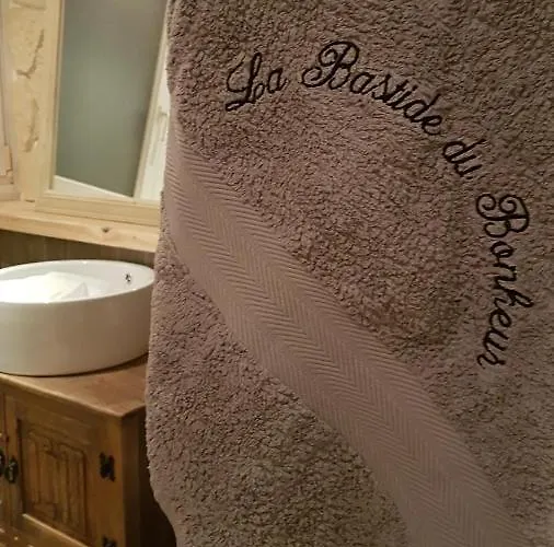Bed & Breakfast La Bastide Du Bonheur Et Tables D'hotes