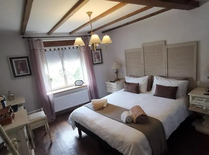 Bed & Breakfast La Bastide Du Bonheur Et Tables D'hotes 3*