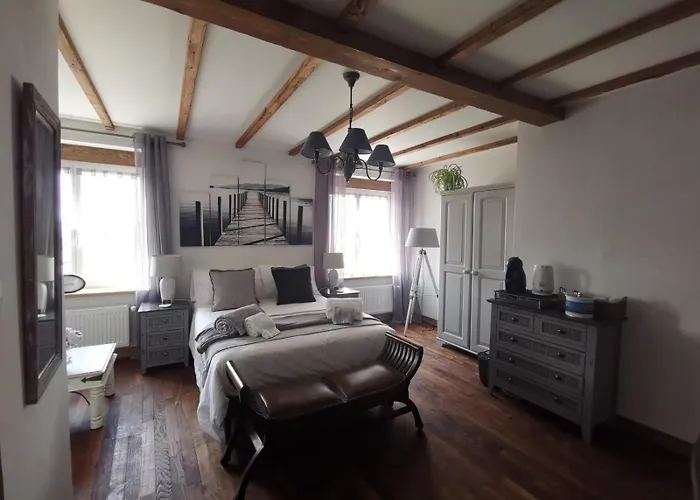 La Bastide Du Bonheur Et Tables D'hotes Bed & Breakfast Ger (Manche)